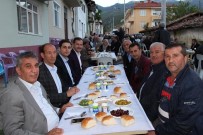 İFTAR YEMEĞİ - Mahalle İftarına Protokol Eksiksiz Katıldı