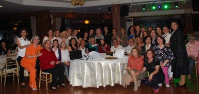 Nilüfer Kadın Korosu'ndan İftar