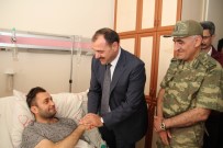 OKTAY KALDıRıM - Vali Kaldırım, Yaralı Mehmetçiği Ziyaret Etti