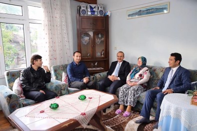 Validen Şehit Ailelerine Yakın İlgi