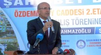 ŞAHINBEY BELEDIYESI - Başbakan Yardımcısı Mehmet Şimşek Açıklaması 'Muhalefet Piyasadaki Dalgalanmadan Nemalanmaya Çalışıyor'