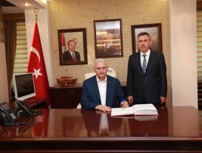 Başbakan Yıldırım Vali Elban'ı Ziyaret Etti