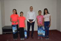 DOMİNO TAŞI - Kaymakam Pamuk'tan Türkiye Şampiyonu Öğrencilere Başarı Belgesi