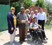 Manisa'da 2 Engellinin Yüzü Akülü Arabayla Güldü Haberi
