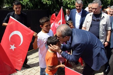 AK Parti Genel Başkan Yardımcısı Mehdi Eker Açıklaması 'PKK, Diyarbakır'ın İmkanlardan Faydalanmasını Engelledi'