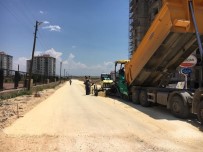 ALTINŞEHİR - Altınşehir Mahallesinde Asfalt Çalışması Yapıldı