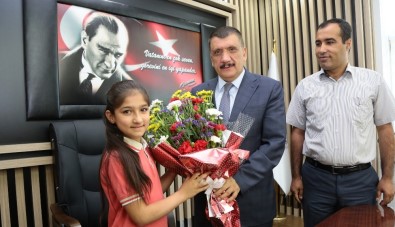 Başkan Gürkan Öğrenciler İle Bir Araya Geldi