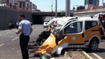 Diyarbakır'da Trafik Kazası Açıklaması 2 Ölü, 3 Yaralı