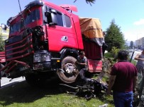 Isparta'da Sebze Yüklü Tır Devrildi