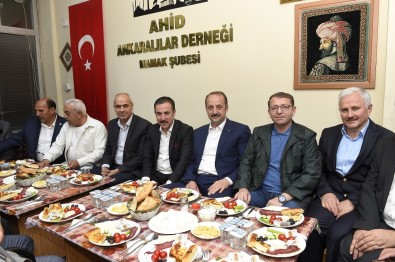 Mamak Belediye Başkanı Mesut  Akgül, Ankaralılarla Sahur Yaptı