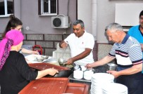 İFTAR YEMEĞİ - Sarıgöl Devlet Hastanesinde İftar Yemeği