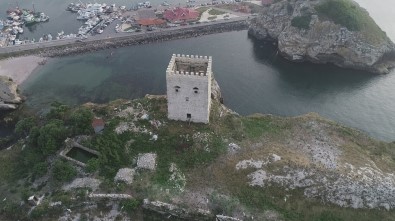 Şile Kalesi'nin Gün Batımıyla Oluşturduğu Manzara Havadan Görüntülendi