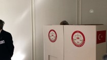 SABİHA GÖKÇEN HAVALİMANI - Yurt dışında ilk oylar verilmeye başlandı