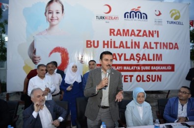 Bakan Tüfenkci, Suriyeli Mültecilerle İftar Yaptı