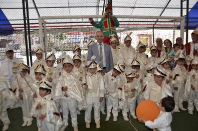 Beytüşşebap'ta 40 Çocuk Sünnet Ettirildi