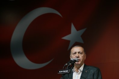 Cumhurbaşkanı Erdoğan Asker Ve Şehit Aileleri İle İftar Yaptı