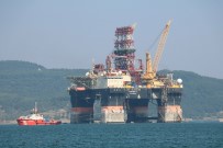 BAHAMA - Dev Platform Çanakkale Boğazı'ndan Geçti