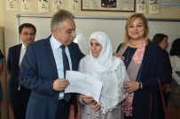 SERMAYE PIYASASı KURULU - Hakkari'de Okuma-Yazma Öğrenen Kursiyerlere Belgelerini Verdi