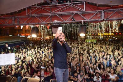 Iğdırlılar Yusuf Güney konseriyle coştu