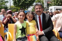 KARNE HEYECANI - Küçükçekmeceli Minikler İlk Karne Heyecanı Yaşadı