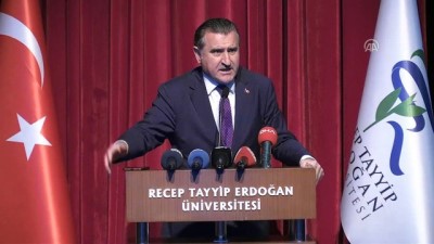 Recep Tayyip Erdoğan Üniversitesi Mezuniyet Töreni