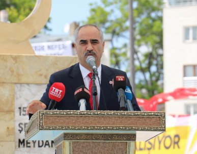 Sivas'ta 15 Temmuz Şehitler Meydanı Açıldı