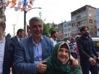 KANDIL - AK Parti Trabzon Milletvekili Adayı Koç, Seçim Çalışmalarını Araklı İlçesinde Sürdürdü