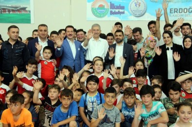 Bakan Demircan, İlkadım Yaz Spor Okulları'nın Açılışına Katıldı