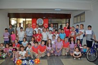 Çevreciler Ödüllerini Başkan Özakcan'ın Elinden Aldı