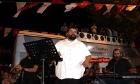 CHP Karargah Açılışını Sanatçı Mustafa Özaslan Konseri İle Yaptı