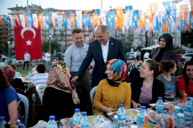 Giresun'da AK Parti Ailesi 'Vefa' İftarında Buluştu.