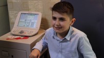 10 Yaşındaki Emirhan Geçirdiği Ameliyatla Artık Kitap Okuyabilecek Haberi