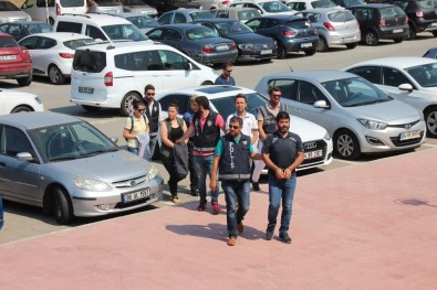 Bodrum'da Meslekten İhraç Edilen 5 Polis Gözaltına Alınarak Adliyeye Sevk Edildi