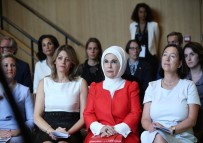 KRALIÇE ELIZABETH - Emine Erdoğan, NATO Zirvesi'ne Katılan Lider Eşleri İle Bir Araya Geldi