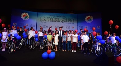 Kepez'den Başarılı Öğrencilere Bisiklet