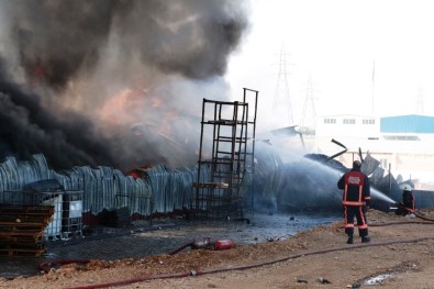 Malatya'da Fabrika Yangını