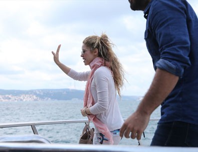 Shakira konseri öncesi Boğaz gezisi yaptı