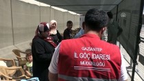 GÜMRÜK MUHAFAZA - Suriyelilerin Türkiye'ye Dönüşleri Sürüyor