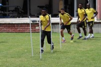 İSSIAR DIA - E. Yeni Malatyaspor'da Kamp Çalışmaları Sürüyor