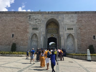 İstanbul Tatiliyle Ödüllendirilen Hintliler Gezide