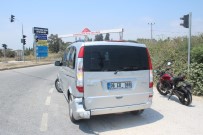 Manavgat'ta Meydana Gelen 2 Ayrı Motosiklet Kazasında 3 Kişi Yaralandı.