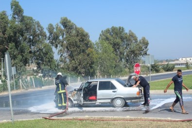 Manavgat'ta Otomobil Yangını