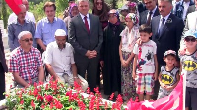 15 Temmuz Şehidi Kabri Başında Anıldı