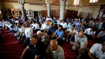 Antalya'da Cuma Hutbesi 4 Dilde Okundu