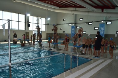 Ayvacık'ta Yüzme Coşkusu