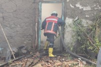 TUNÇBILEK - Domaniç'te Ev Yangını