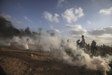 İsrail Askeri Yine Saldırdı Açıklaması 1 Ölü, 220 Yaralı