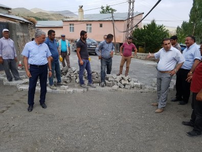 Kağızman'da Köy İçi Yolları Parke Oluyor