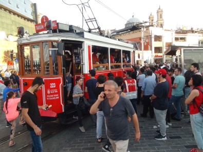 Ayağa basma kavgası kamerada