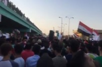 NECEF - Protestocular Başbakan El-İbadi'nin Otelini Bastı